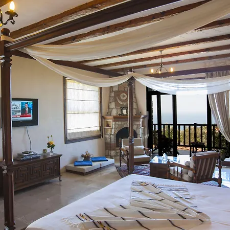 فندق Mandarin & Mango Boutique فاراليا