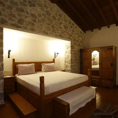 فندق Mandarin & Mango Boutique فاراليا